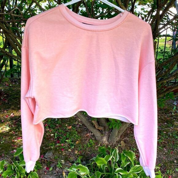 SHEIN Cropped Hem Cut Off Pull on Sweatshirt - Picture 2 of 6